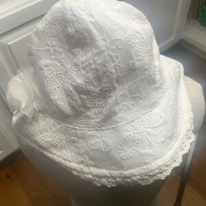 White Broderie Sun Hat NWT